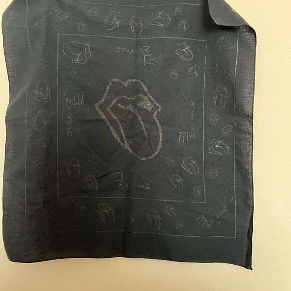 Vintage The Rolling Stones Black and Red Scarf - Picture 3 of 3